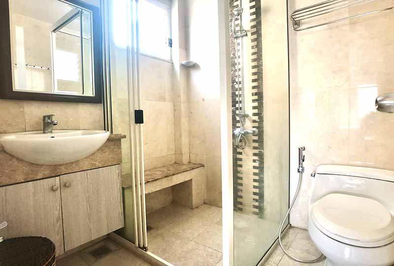 Warmly serviced apartment for lease in District 3 Saigon
