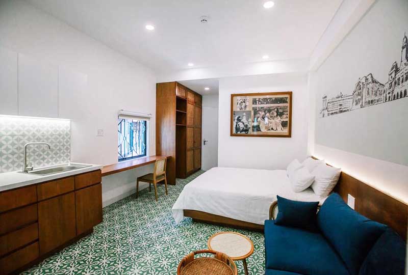 Basic furnished studio apartment for rent in District 1 next to Ben Thanh Market