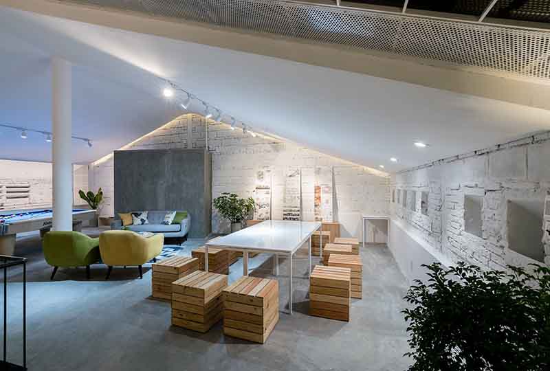 Furnished office space for lease in District 1 Tran Hung Dao St.