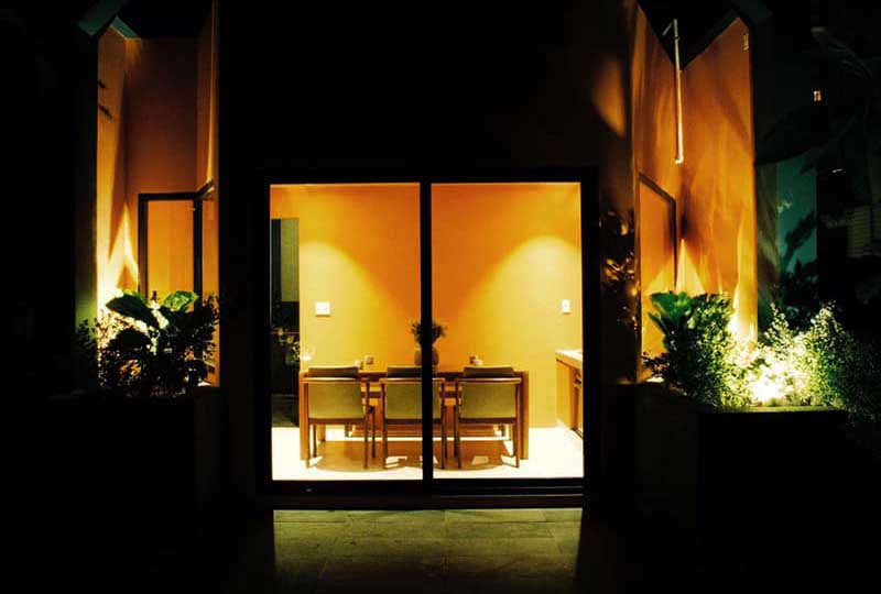 Serviced apartment for rent in District 2 Saigon next to The Vista Building