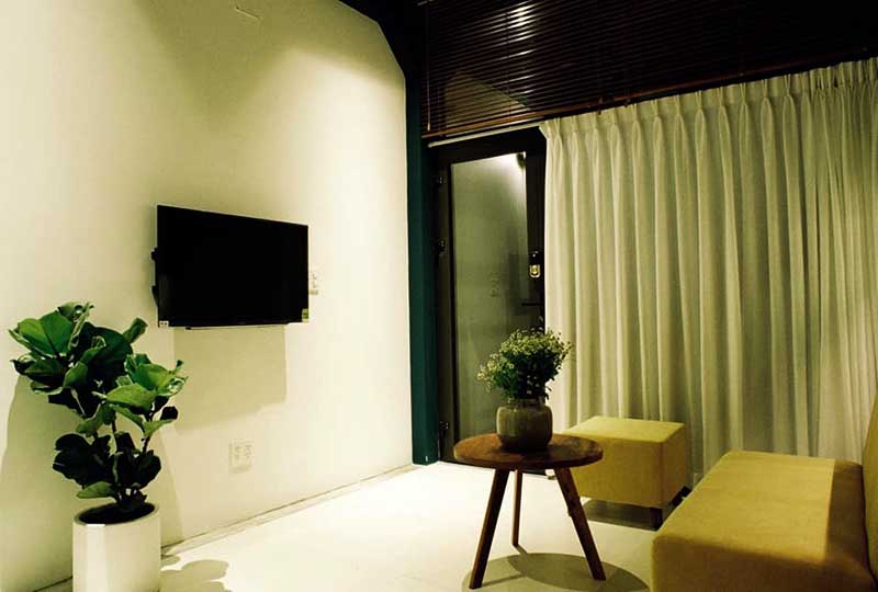 Serviced apartment for rent in District 2 Saigon next to The Vista Building