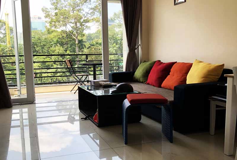 Canal view serviced apartment for rent in Binh Thanh District