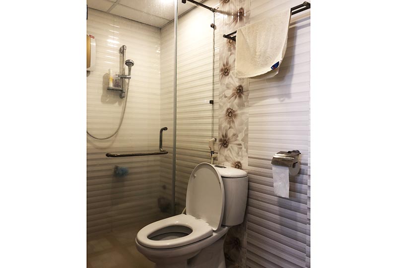 Canal view serviced apartment for rent in Binh Thanh District