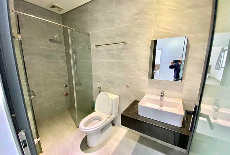 Nice serviced apartment for lease on Nguyen Trai Street, District 1 Saigon Center