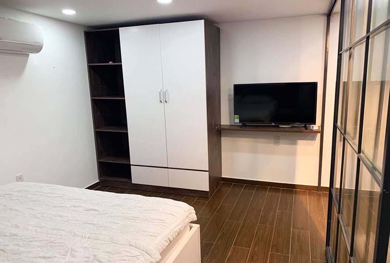Studio flat for rent on Nguyen Trai St come with full of services