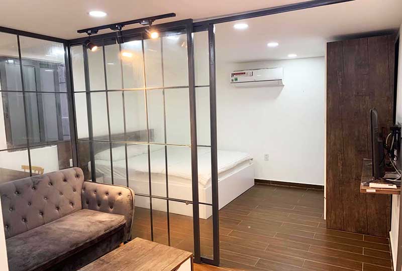 Studio flat for rent on Nguyen Trai St come with full of services