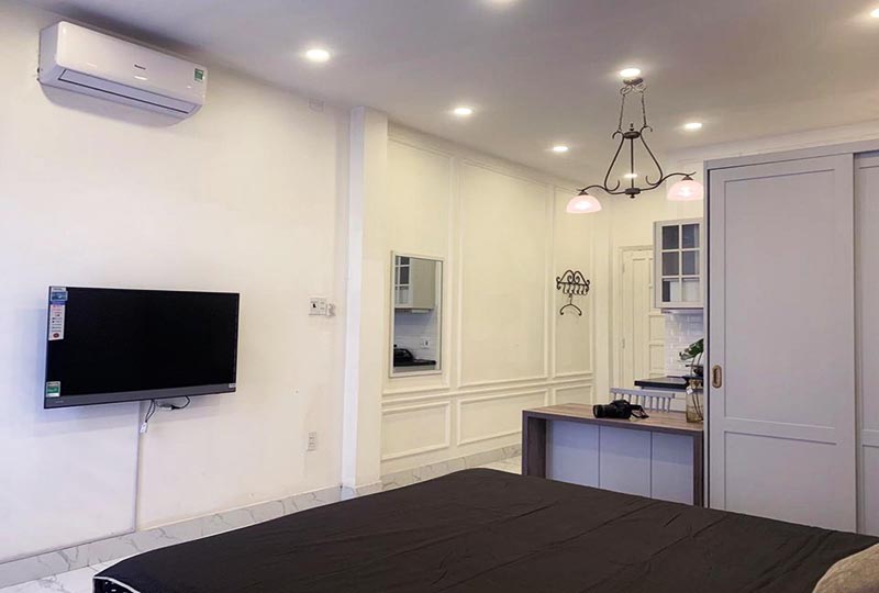 Studio leasing now in District 4, Khanh Hoi Street