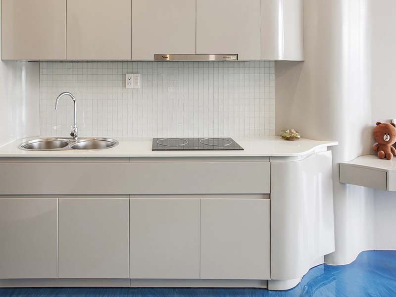 Bright-light serviced apartment for rent in District 3 Nam Ki Khoi Nghia St. 