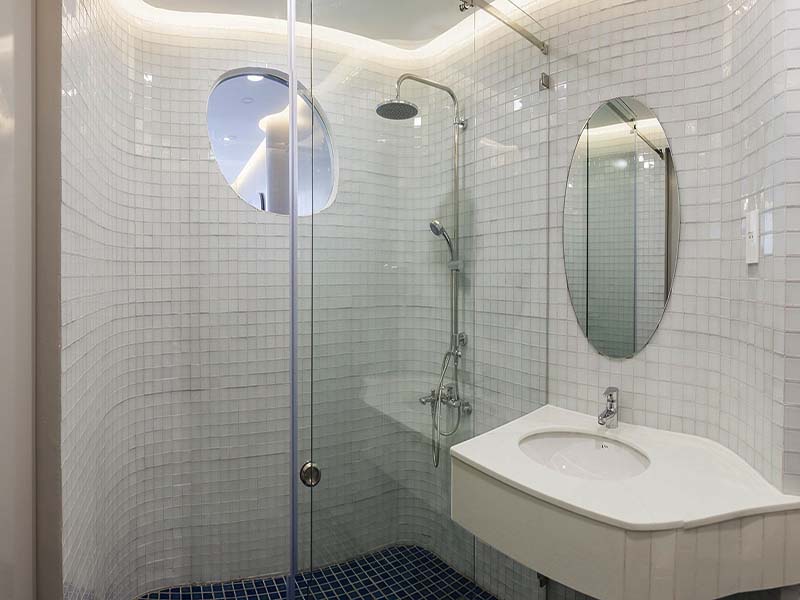 Bright-light serviced apartment for rent in District 3 Nam Ki Khoi Nghia St. 