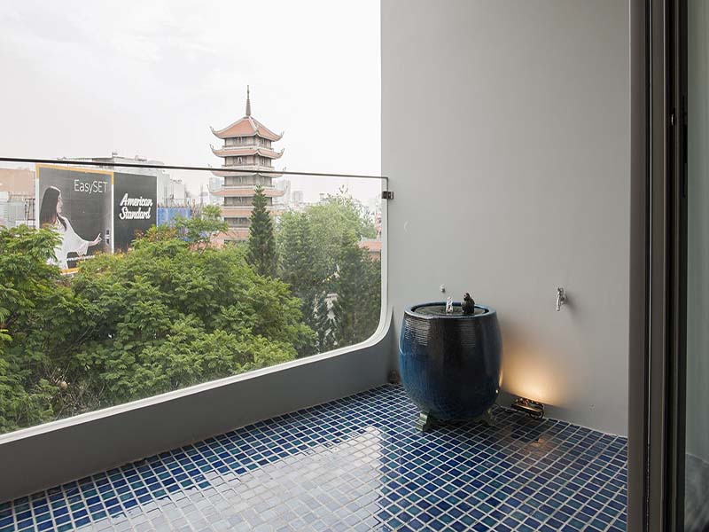 Bright-light serviced apartment for rent in District 3 Nam Ki Khoi Nghia St. 