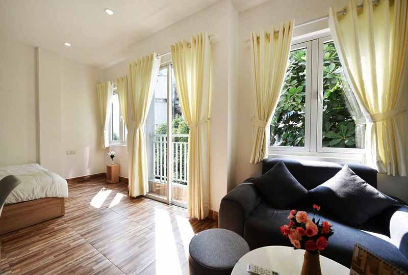 Spacious Studio serviced apartment for lease in Dakao War, District 1, HCMC
