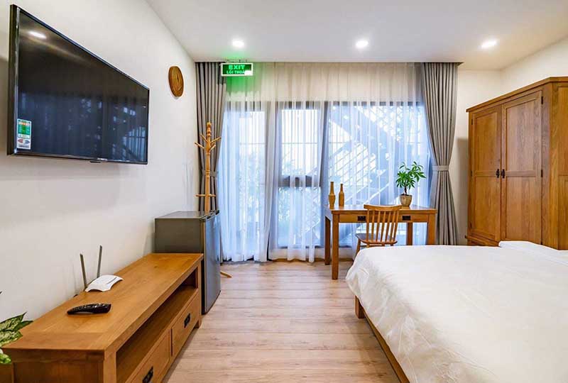 Studio flat leasing in Phu Nhuan District, Huynh Van Banh Street