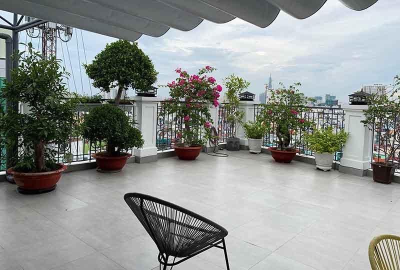 Studio flat leasing in Phu Nhuan District, Huynh Van Banh Street