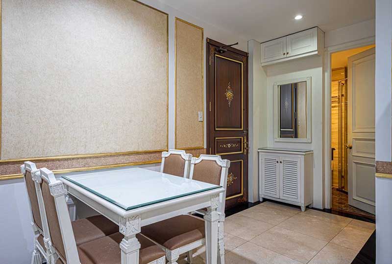 Vintage Serviced apartment for rent nearby Ben Thanh Market, District 1