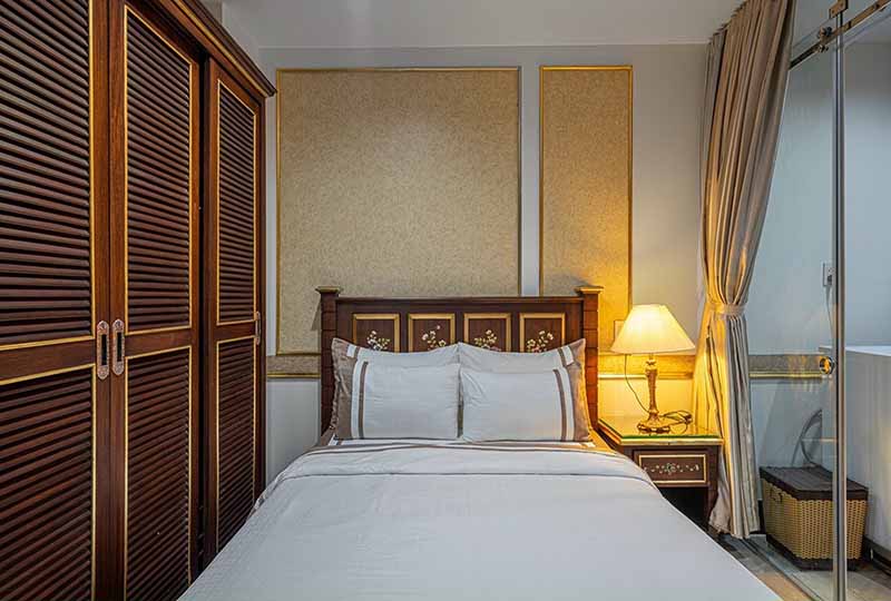 Serviced apartment for lease next to Ben Thanh Market, District 1 - Vintage Style