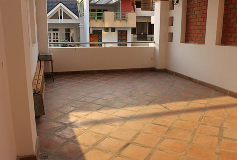 Nice house for rent on Tran Khanh Du street District 1 .