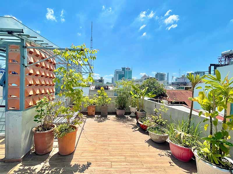 Studio for rent in District 1 Dinh Tien Hoang St come with fully services