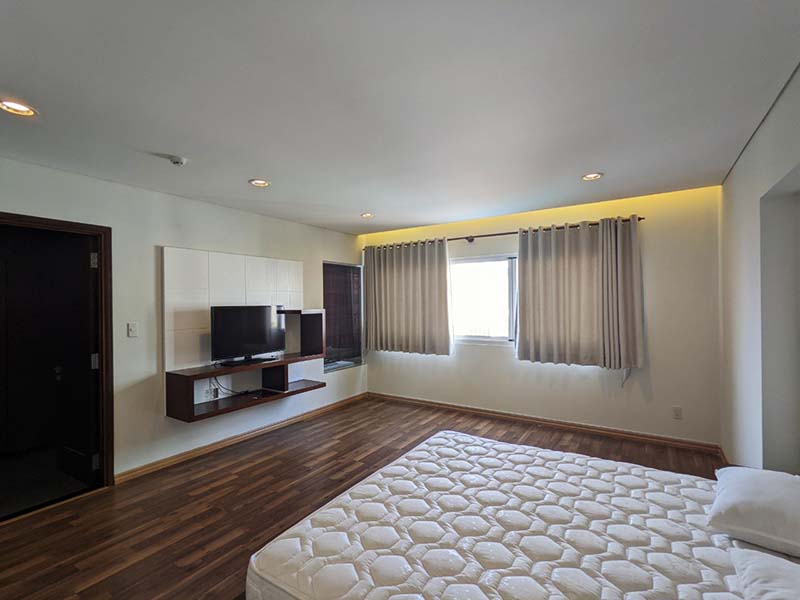 Three bedrooms serviced apartment for rent on Phu Nhuan District Ho Bieu Chanh St