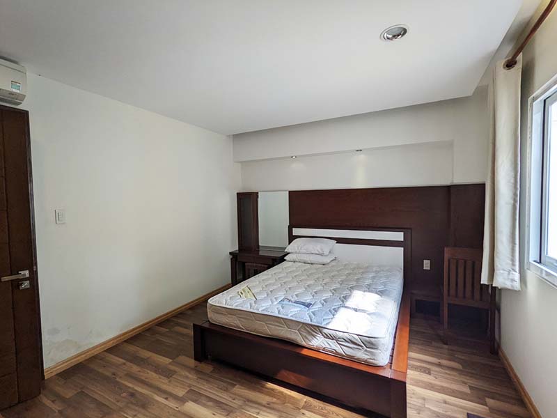 Three bedrooms serviced apartment for rent on Phu Nhuan District Ho Bieu Chanh St