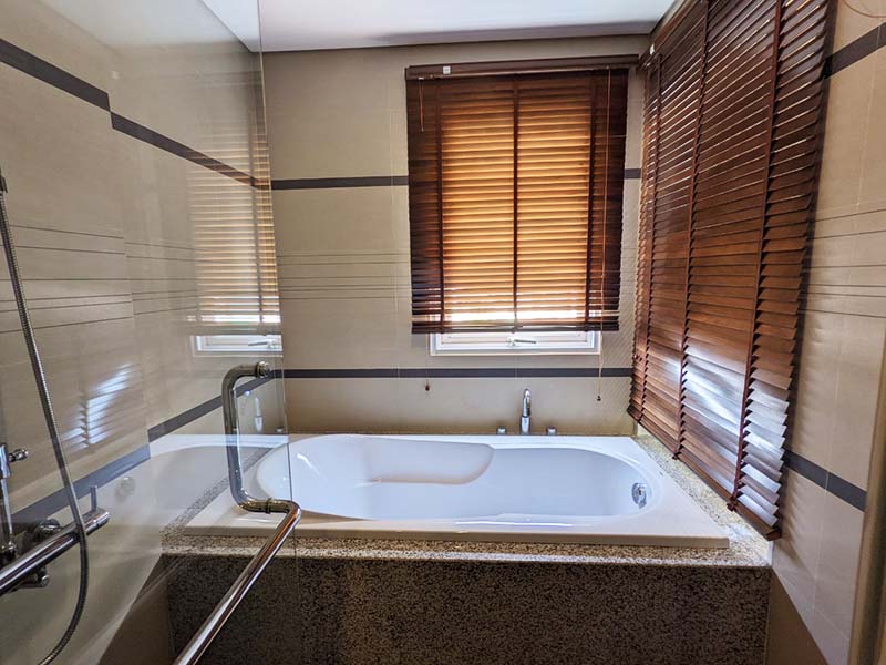 Three bedrooms serviced apartment for rent on Phu Nhuan District Ho Bieu Chanh St