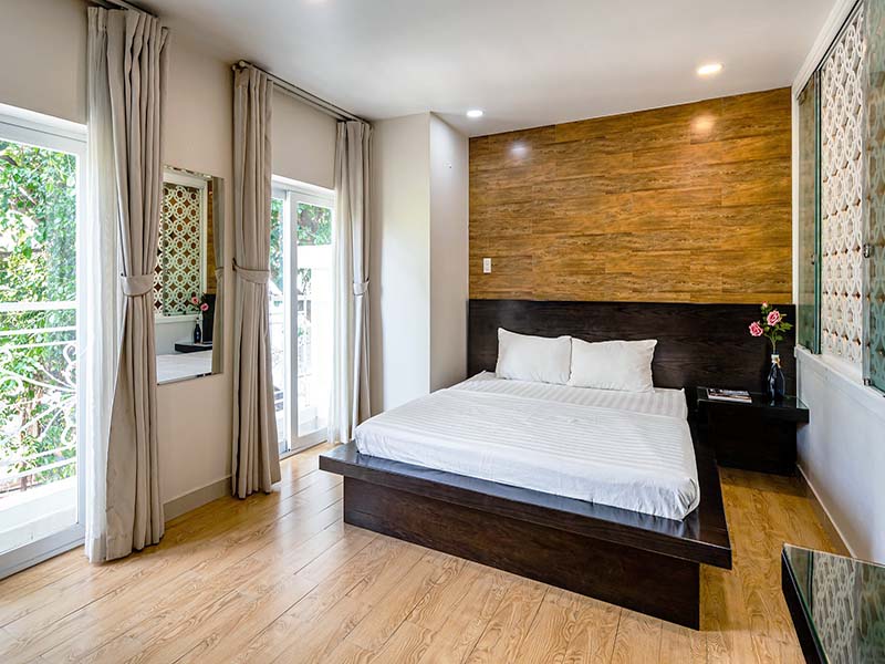 Nice serviced apartment renting on Hoang Dieu St, Phu Nhuan Dist, Next to The Airport