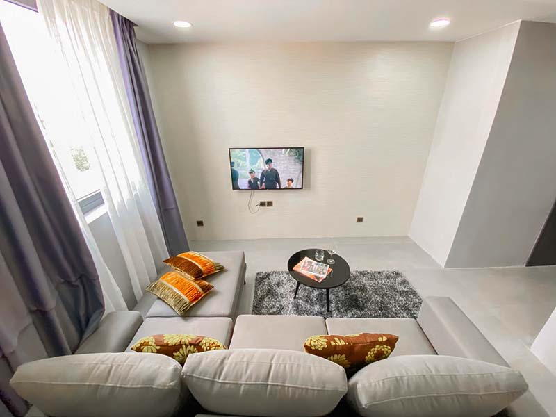 Nice serviced apartment leasing in Phu Nhuan Dist, Phan Dang Luu St