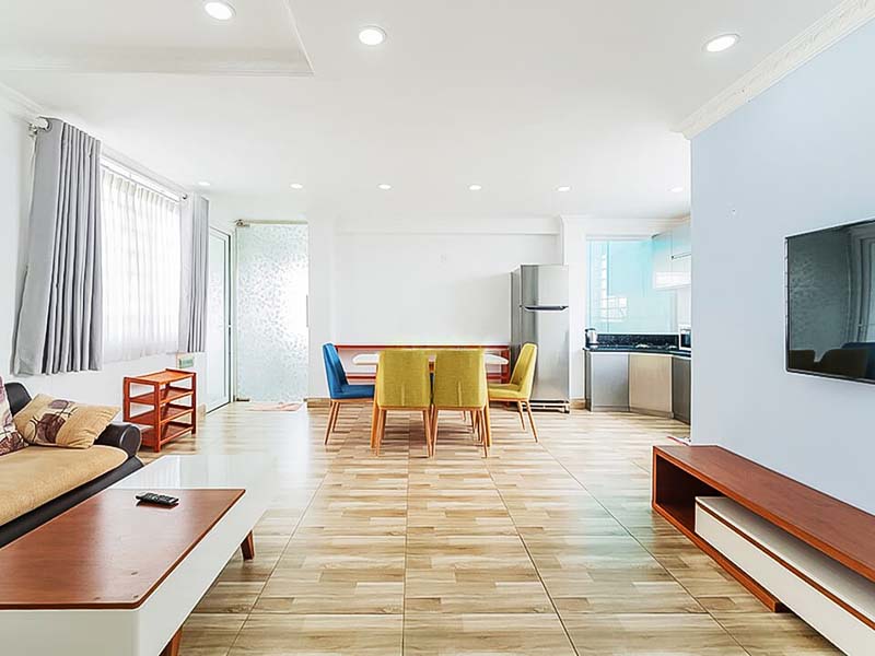 Two bedrooms apartment for rent on Le Van Sy Street come with full of services
