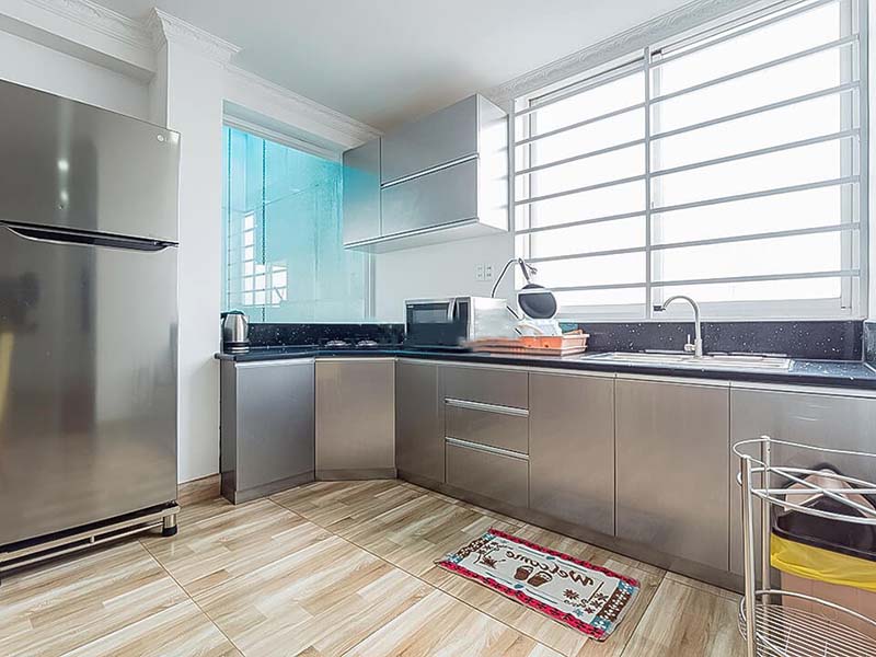 Two bedrooms apartment for rent on Le Van Sy Street come with full of services