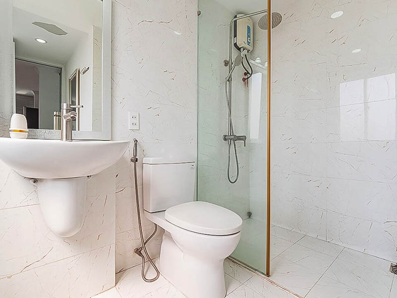 Two bedrooms apartment for rent on Le Van Sy Street come with full of services