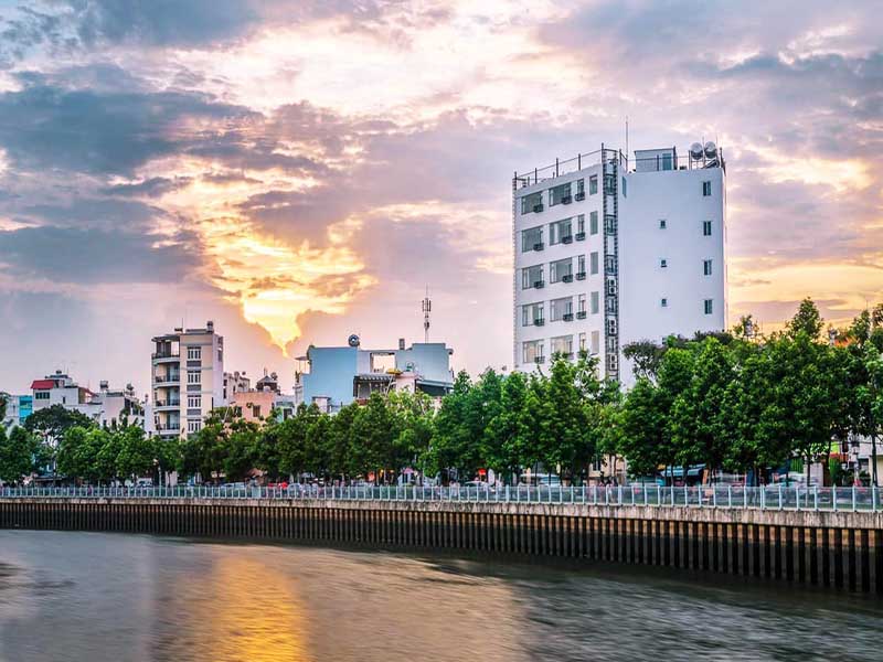 Canal view serviced aparment leasing in Phu Nhuan District Saigon City Center
