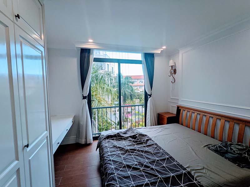 One bedroom sericed apartment for lease on Tran Nao St, District 2, Thu Duc City