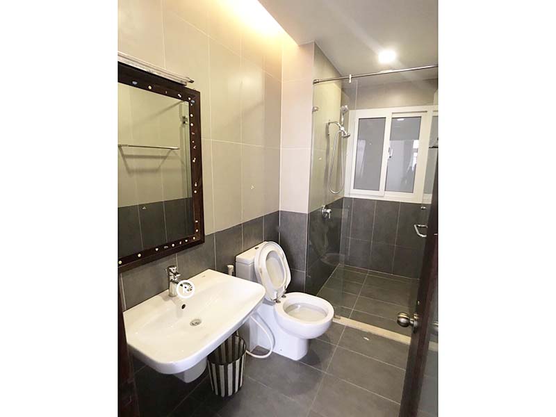 Cozy canal view apartment for rent on Truong Sa St, Phu Nhuan District