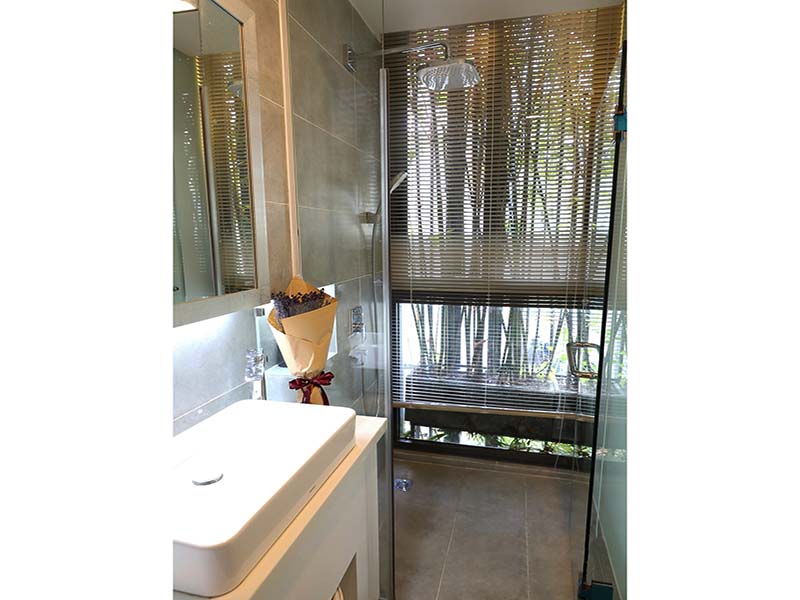 Windy serviced apartment for rent in District 1 Ho Chi Minh City