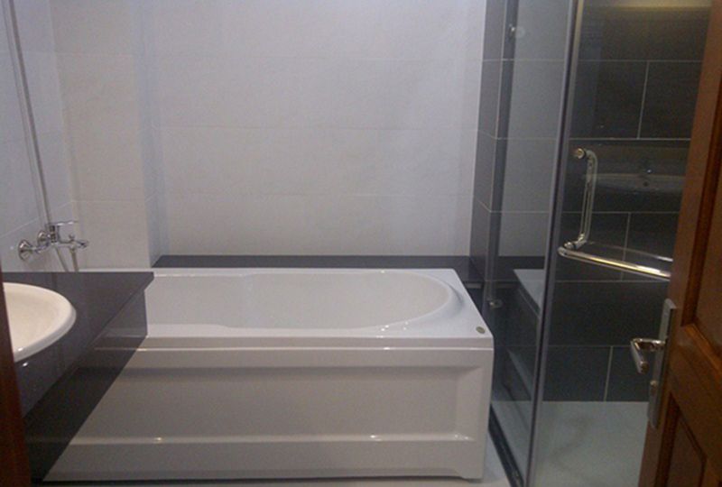 Serviced apartment for rent on Nguyen thi Minh Khai street District 1 .