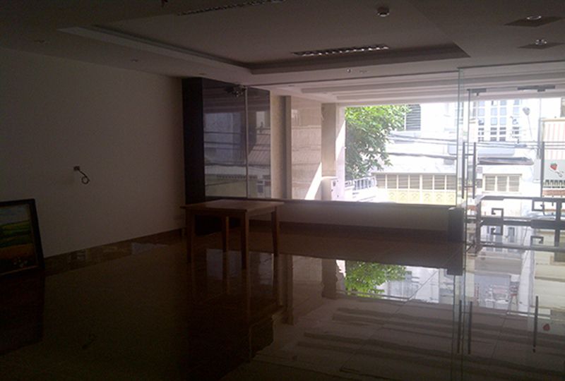 Serviced apartment for rent on Nguyen thi Minh Khai street District 1 .