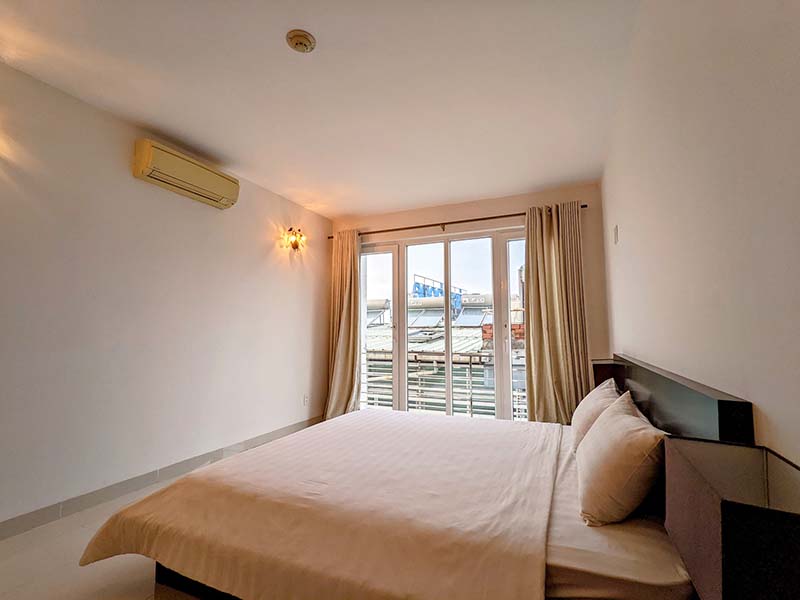 Windy serviced apartment for rent in District 3 Saigon Urban District