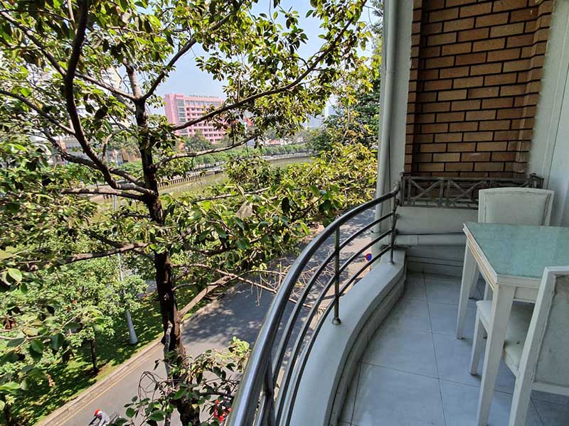 Canal view serviced apartment for rent in District 1 Hoang Sa Street