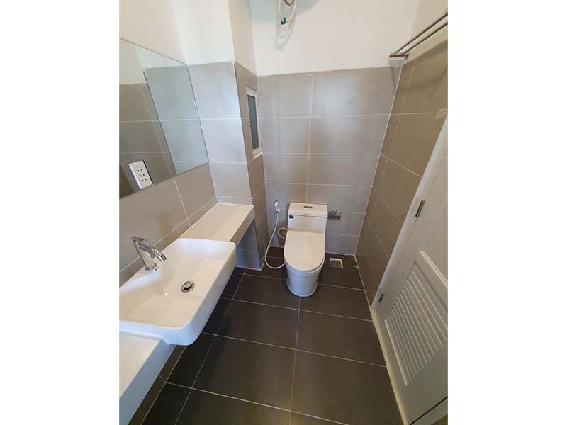 Canal view serviced apartment for rent in District 1 Hoang Sa Street