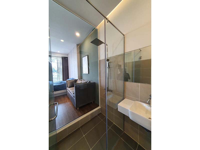 Canal view serviced apartment for rent in District 1 Hoang Sa Street