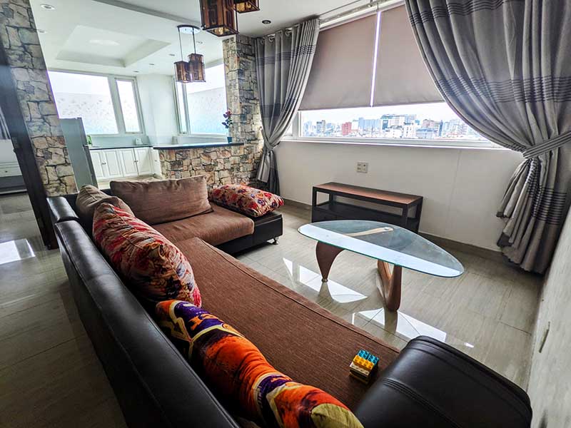 Penthouse apartment for rent in Phu Nhuan District Nguyen Thuong Hien Street