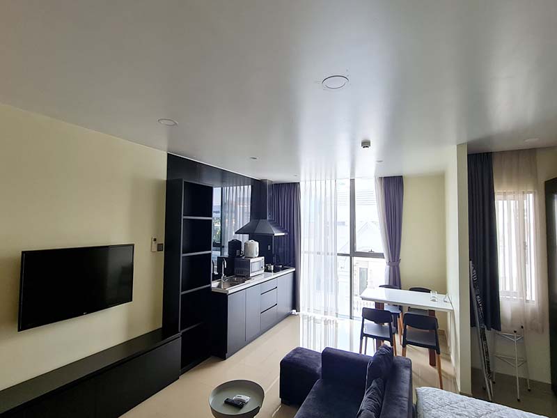 Spacious studio apartment for rent in Binh Thanh District Lam Son Street