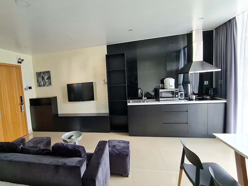 Spacious studio apartment for rent in Binh Thanh District Lam Son Street