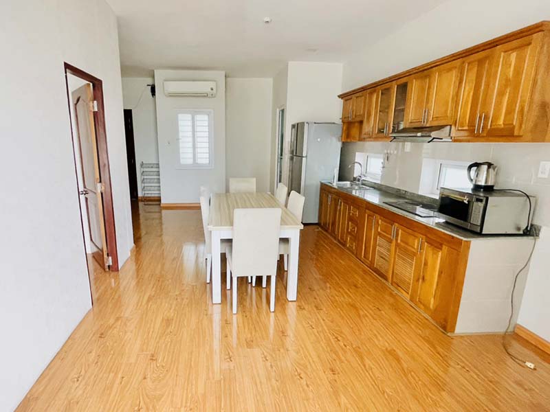 Spacious serviced apartment for lease on Truong Dinh Street, District 3