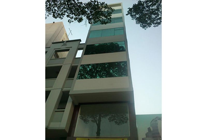 Large house for rent on Tran Hung Dao street Cau Kho Ward District 1.