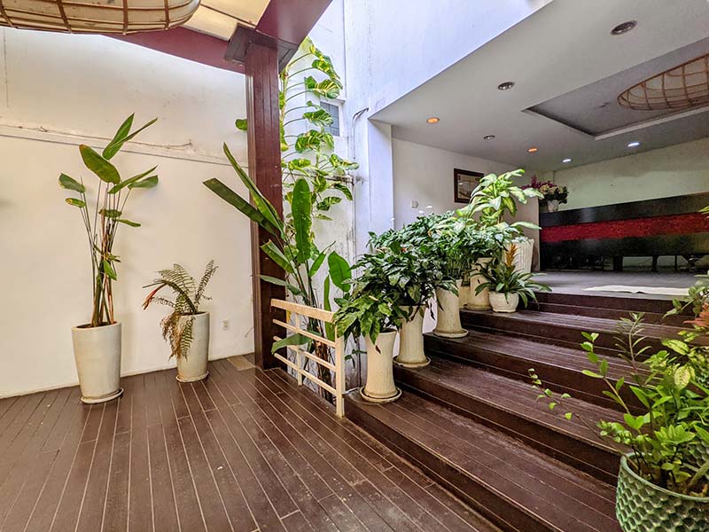 Three bedrooms serviced apartment for rent in District 1 Saigon City