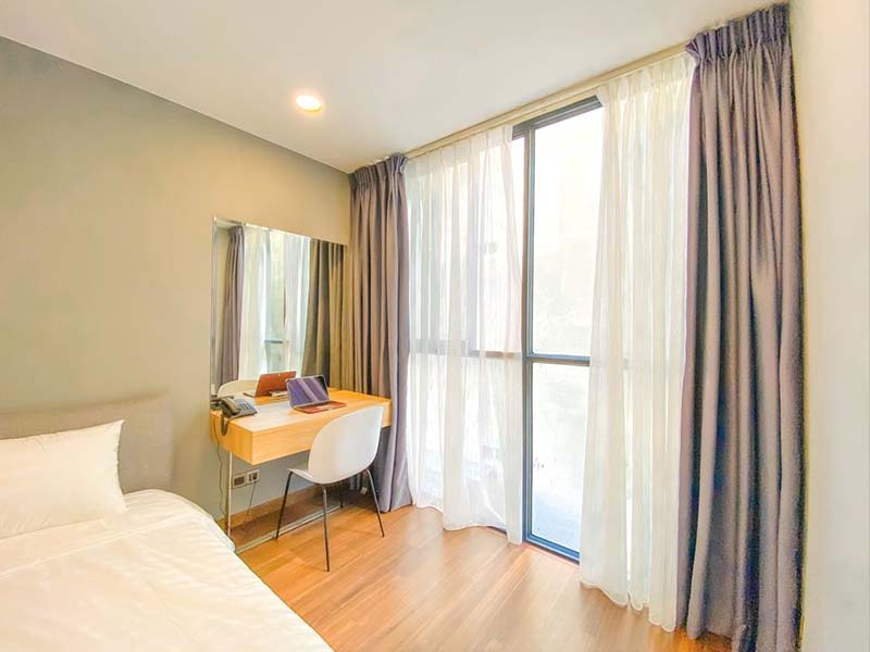 Modern serviced apartment renting in Phu Nhuan District Saigon City Center