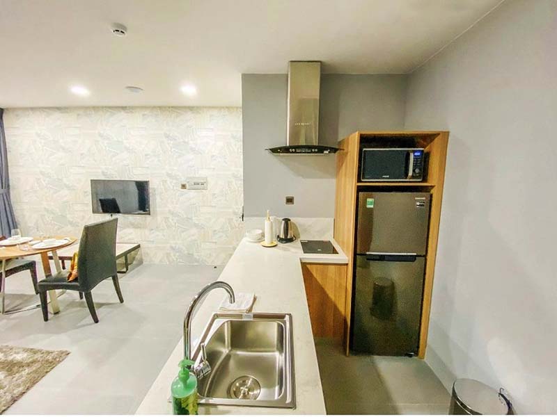 Modern serviced apartment renting in Phu Nhuan District Saigon City Center