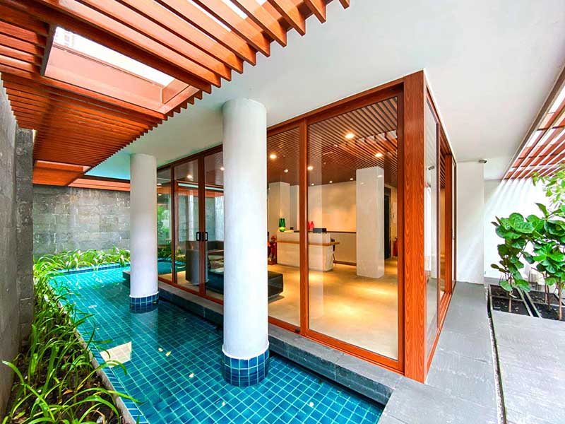 Modern serviced apartment renting in Phu Nhuan District Saigon City Center