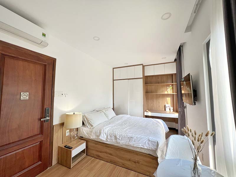 Riverside studio flat renting on Truong Sa Street Phu Nhuan District HCMC
