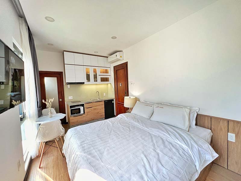 Riverside studio flat renting on Truong Sa Street Phu Nhuan District HCMC